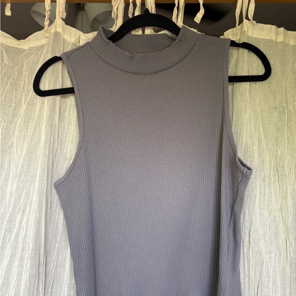 Old Navy Ribbed Mock Neck Top in Gray